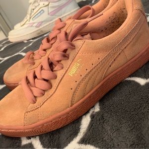 Pink puma shoes PUMA Suede Classic